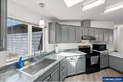 3908 Willamette Av SE, Albany, OR 97322 - Photo 10