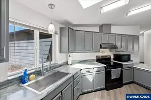 3908 Willamette Ave SE, Albany, OR 97322 - Photo 10