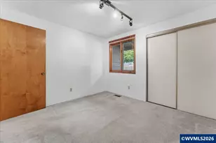 4154 5th St, Hubbard, OR 97032 - Photo 20