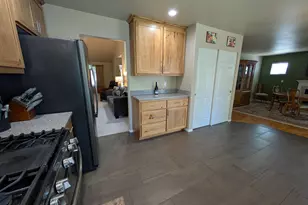 4748 Elk Run Dr SW Dr, Albany, OR 97321 - Photo 6