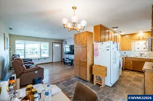 709 28th Av SE, Albany, OR 97322 - Photo 4