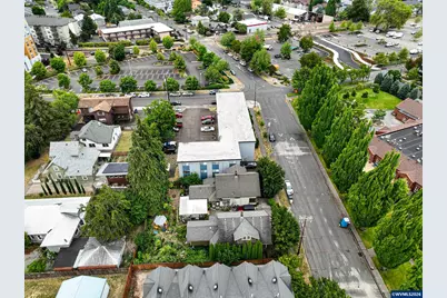421 SW 11th St, Corvallis, OR 97333 - Photo 20