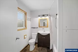 777 1/2 E Milton St, Lebanon, OR 97355 - Photo 12