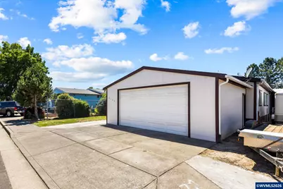 2150 SW Lyon St, Albany, OR 97322 - Photo 2