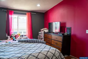 300 S Everest Rd, Newberg, OR 97132 - Photo 16