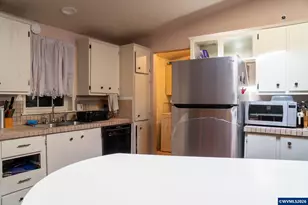 300 S Everest Rd, Newberg, OR 97132 - Photo 10