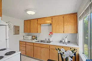 2356 NW Lincoln St, Corvallis, OR 97330 - Photo 12