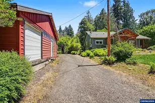 5714 Crooked Finger Rd NE, Scotts Mills, OR 97375 - Photo 2
