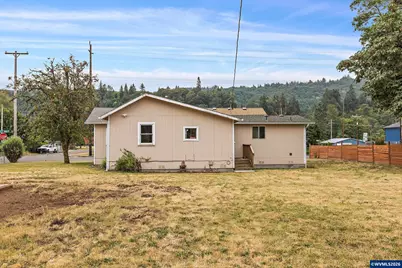 717 Main St, Lyons, OR 97358 - Photo 26