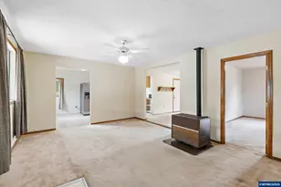 717 Main St, Lyons, OR 97358 - Photo 4