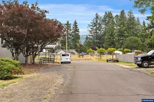 717 Main St, Lyons, OR 97358 - Photo 28