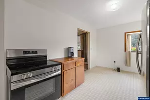 717 Main St, Lyons, OR 97358 - Photo 8