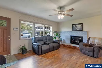 37163 Pony Ln, Lebanon, OR 97355 - Photo 6