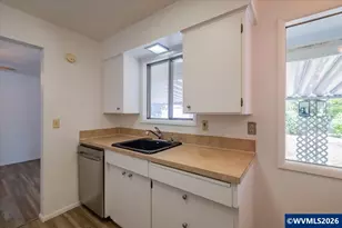 18441 SE Clinton St, Gresham, OR 97030 - Photo 14