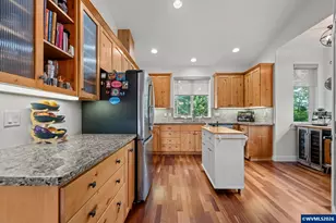 447 NW Mount Mazama St, McMinnville, OR 97128 - Photo 14