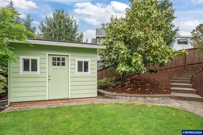 447 NW Mt Mazama St, McMinnville, OR 97128 - Photo 42
