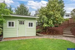447 NW Mount Mazama St, McMinnville, OR 97128 - Photo 42
