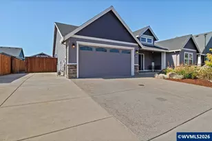 910 Grant St, Mount Angel, OR 97362 - Photo 2