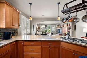 426 Troon Ave, Woodburn, OR 97071 - Photo 14