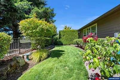 426 Troon Av, Woodburn, OR 97071 - Photo 42