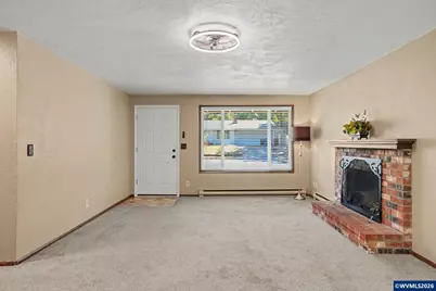 311 Kanuku St SE, Salem, OR 97306 - Photo 4