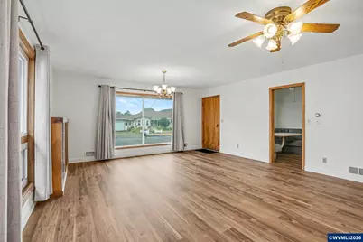 135 St Mary's Av, Mount Angel, OR 97362 - Photo 6
