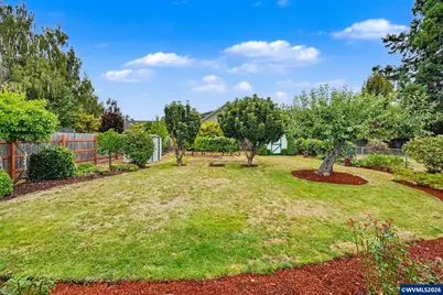 135 St Mary's Av, Mount Angel, OR 97362 - Photo 32