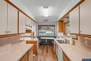 135 St Mary&apos S Av, Mount Angel, OR 97362 - Photo 14