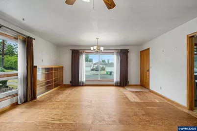 135 St Mary's Av, Mount Angel, OR 97362 - Photo 8