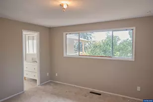 37672 Rodgers Dr, Scio, OR 97374 - Photo 16