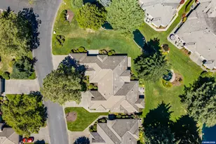 732 Castle Pines Dr N, Keizer, OR 97303 - Photo 44