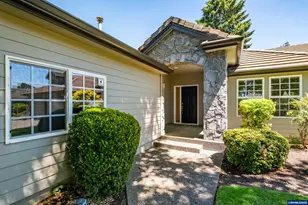 732 Castle Pines Dr N, Keizer, OR 97303 - Photo 6