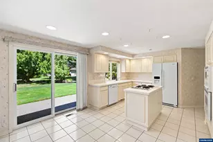 732 Castle Pines Dr N, Keizer, OR 97303 - Photo 16