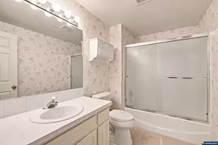 732 Castle Pines Dr N, Keizer, OR 97303 - Photo 26