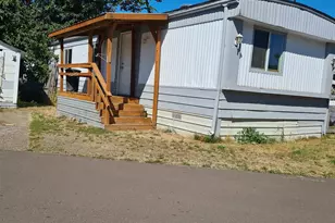 1530 Tamarack St, Sweet Home, OR 97386 - Photo 1
