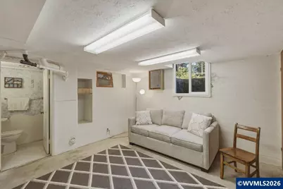 350 19th St NE, Salem, OR 97301 - Photo 22