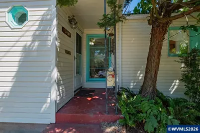350 19th St NE, Salem, OR 97301 - Photo 2