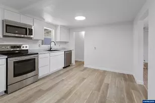 973 23rd Ave, Sweet Home, OR 97386 - Photo 12