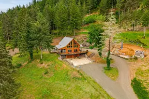 24218 Vaughn Rd, Veneta, OR 97487 - Photo 1