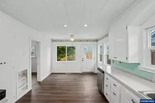 969 SE Miller Ave, Dallas, OR 97338 - Photo 6