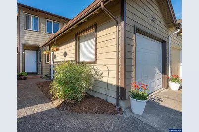 274 NE Powderhorn Dr, Corvallis, OR 97330 - Photo 1