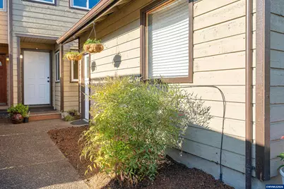 274 NE Powderhorn Dr, Corvallis, OR 97330 - Photo 18