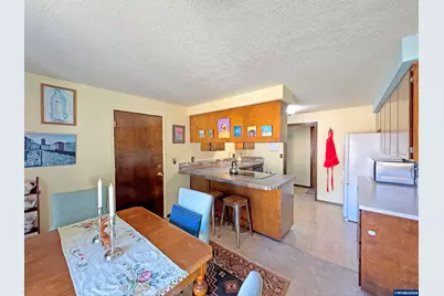 534 SE Hathaway Pl, Corvallis, OR 97333 - Photo 8