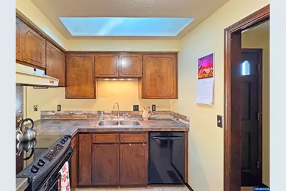 534 SE Hathaway Pl, Corvallis, OR 97333 - Photo 4