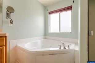 6194 Rosemarie St NE, Albany, OR 97321 - Photo 30