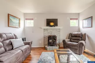 6194 Rosemarie St NE, Albany, OR 97321 - Photo 12