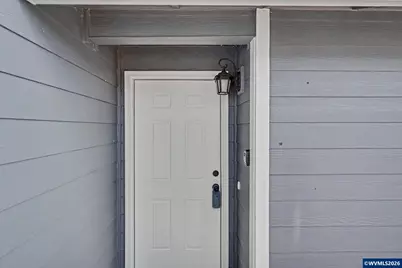 339 NW Denton St, Dallas, OR 97338 - Photo 4