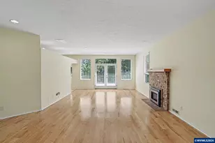 4734 Bradford Lp SE, Salem, OR 97302 - Photo 8