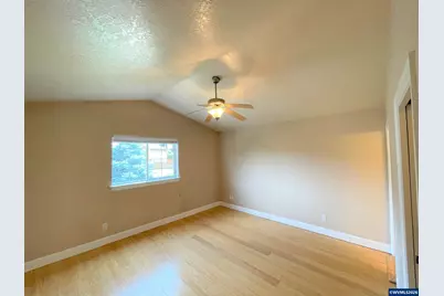 7233 Eastwood Ct SE, Turner, OR 97392 - Photo 8