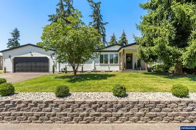 1637 Ten Oaks Ln, Woodburn, OR 97071 - Photo 1